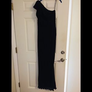 Tadashi Shoji, Women’s long black dress